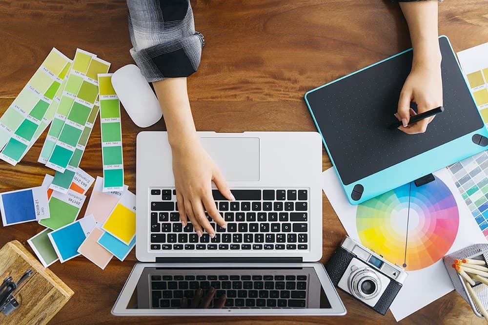 Frágangur prentgagna hjá Prentmet Odda